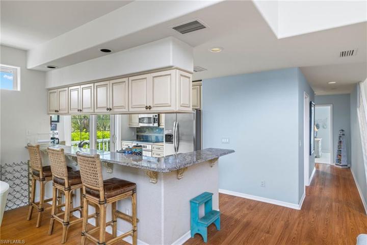 Breakfast Bar