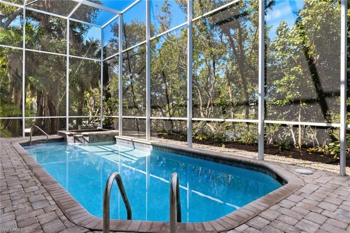 Screened Pool & Patio