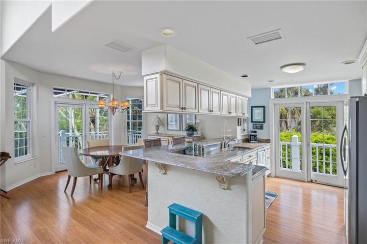 Kitchen/Dining