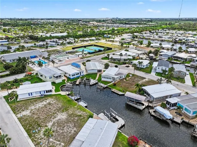 17540 Peppard Dr, Fort Myers Beach, Florida 33931