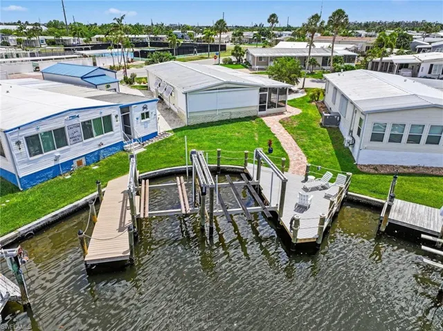 17540 Peppard Dr, Fort Myers Beach, Florida 33931