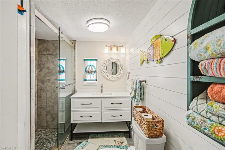 17540 Peppard Dr, Fort Myers Beach, Florida 33931