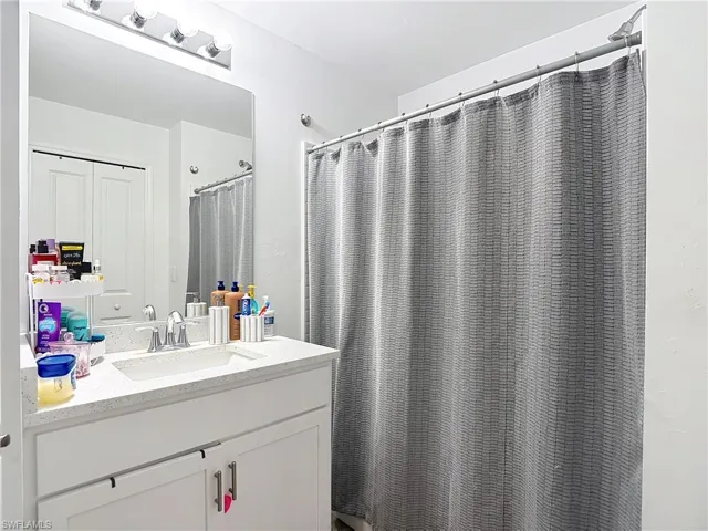 4102  4th SW ST, Lehigh Acres, FL 33976