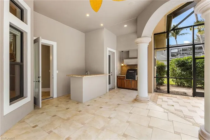 outdoor Kitchen