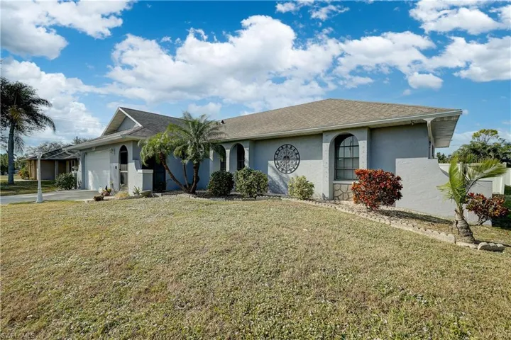 This home is just waiting for it's next caring owner