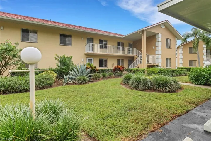 534 Augusta Blvd # E203, Naples Fl 34113