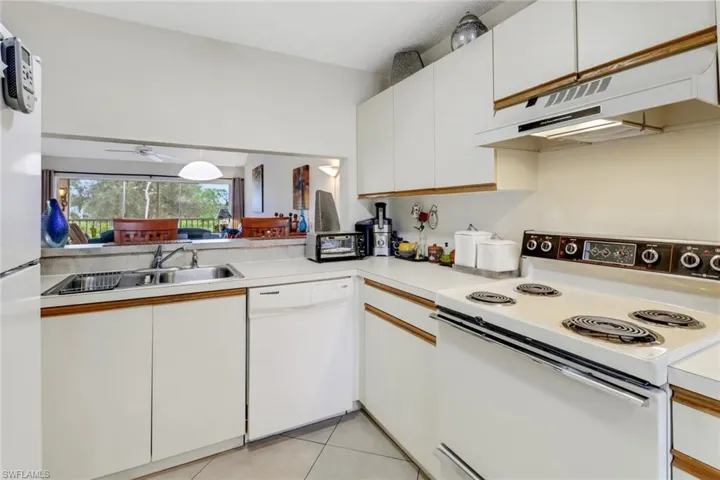 534 Augusta Blvd # E203, Naples Fl 34113