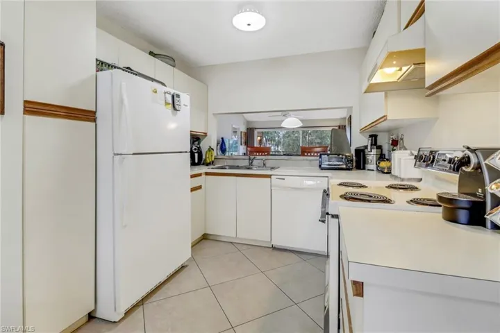 534 Augusta Blvd # E203, Naples Fl 34113