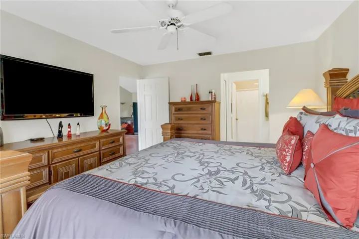 534 Augusta Blvd # E203, Naples Fl 34113