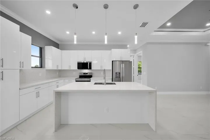 136 Pageant St, Lehigh Acres, Florida 33974