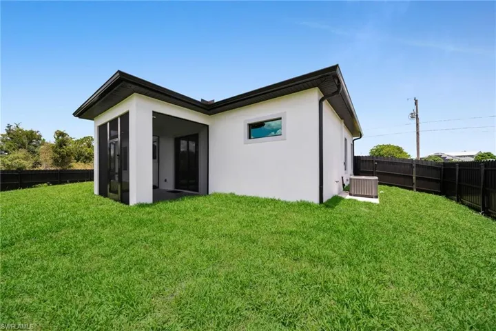 136 Pageant St, Lehigh Acres, Florida 33974