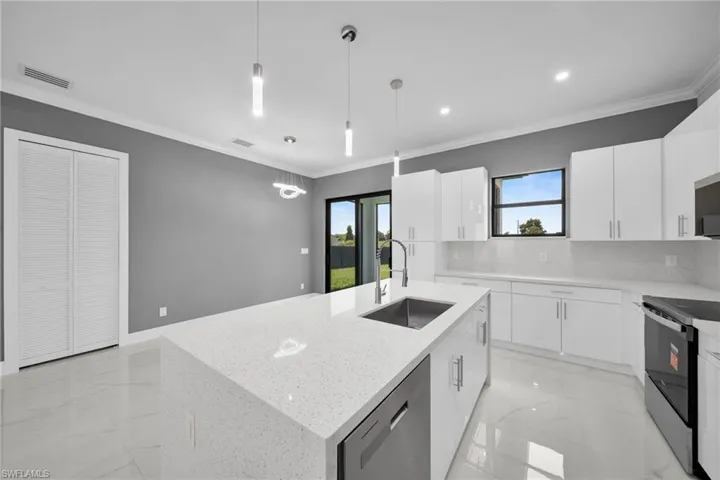136 Pageant St, Lehigh Acres, Florida 33974