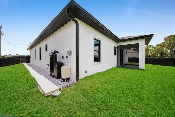 136 Pageant St, Lehigh Acres, Florida 33974
