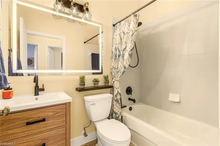 13841 Village Creek Dr, Fort Myers, Florida 33908