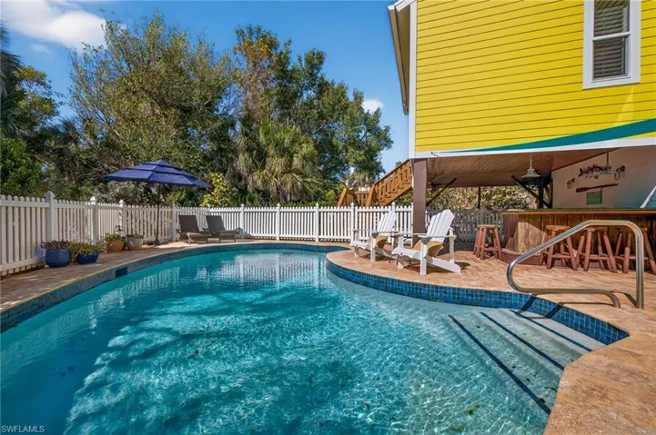 6143 Castaways Ln, Sanibel, Florida 33957