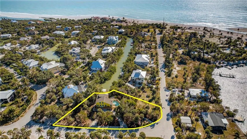 6143 Castaways Ln, Sanibel, Florida 33957