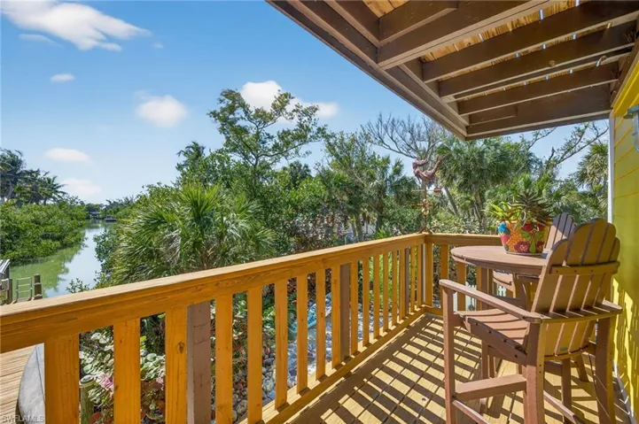 6143 Castaways Ln, Sanibel, Florida 33957