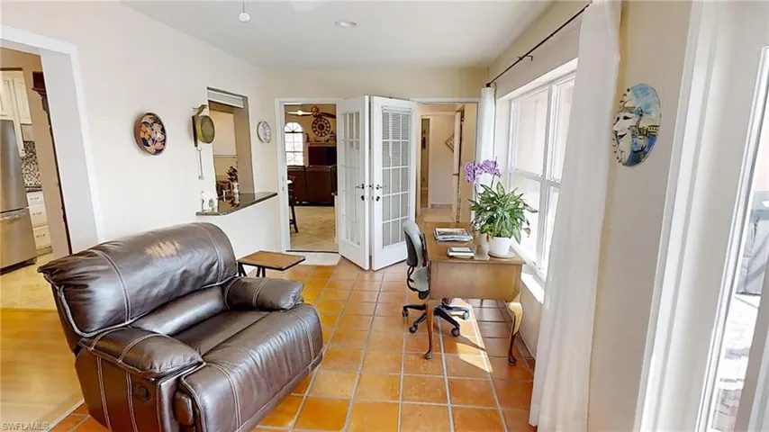 9968  Boca  CIR, Naples, FL 34109
