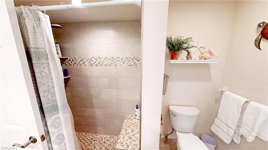 9968  Boca  CIR, Naples, FL 34109