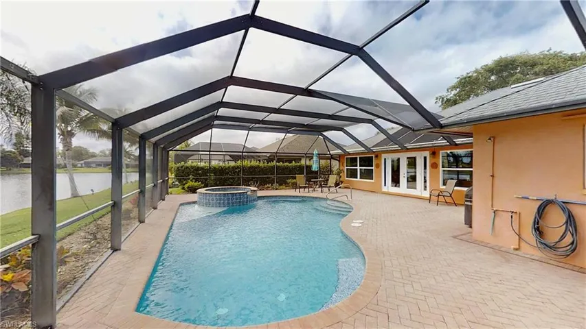 9968  Boca  CIR, Naples, FL 34109
