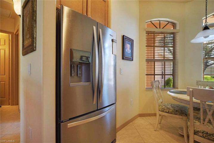 4 pc Appliance Pkg new in 2022 & 2023. Refrig has 5 yr transferable warranty