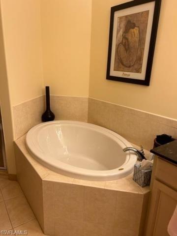 Spa-like Soaking Tub