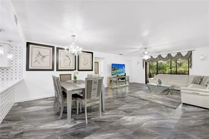 113 Pinebrook DR, FORT MYERS FL 33907