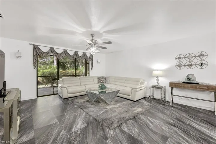113 Pinebrook DR, FORT MYERS FL 33907