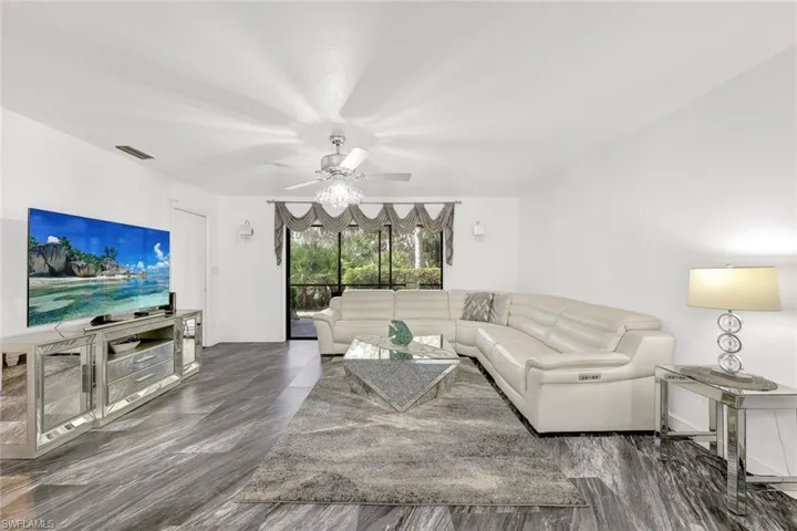 113 Pinebrook DR, FORT MYERS FL 33907
