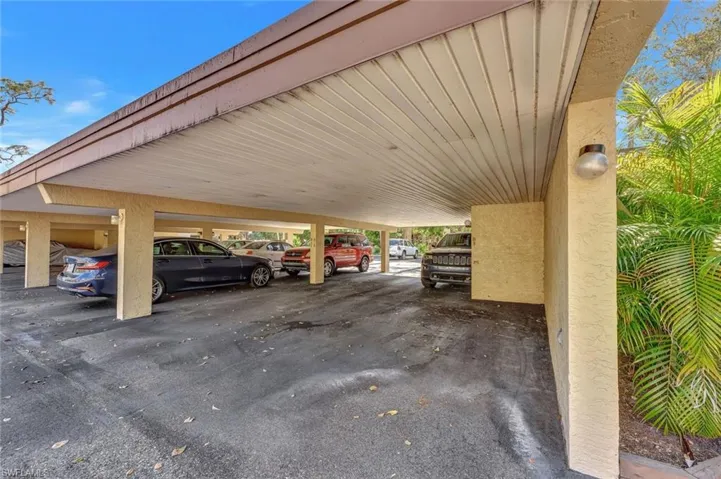 113 Pinebrook DR, FORT MYERS FL 33907