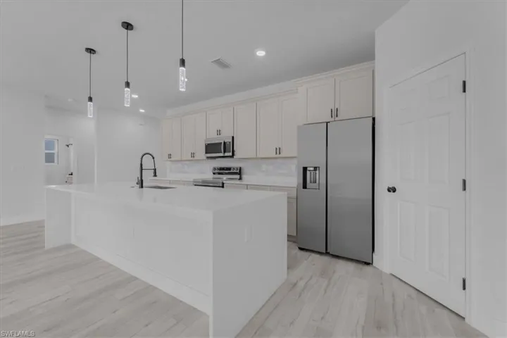 4800  San Lorenzo  DR, Sebring, FL 33872