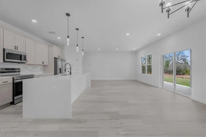 4800  San Lorenzo  DR, Sebring, FL 33872