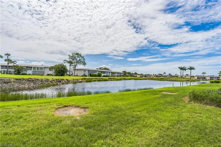 251  Palm  DR, Naples, FL 34112