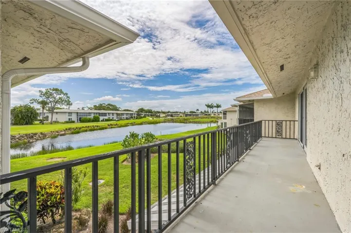 251  Palm  DR, Naples, FL 34112