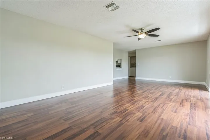 251  Palm  DR, Naples, FL 34112