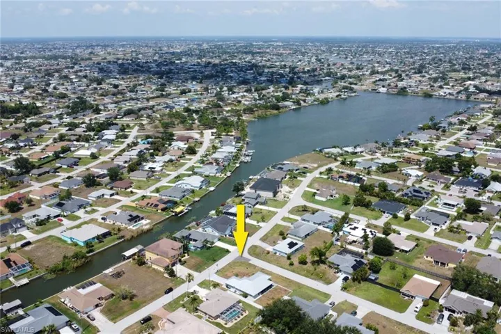 124 SE 6th  ST, Cape Coral, FL 33990