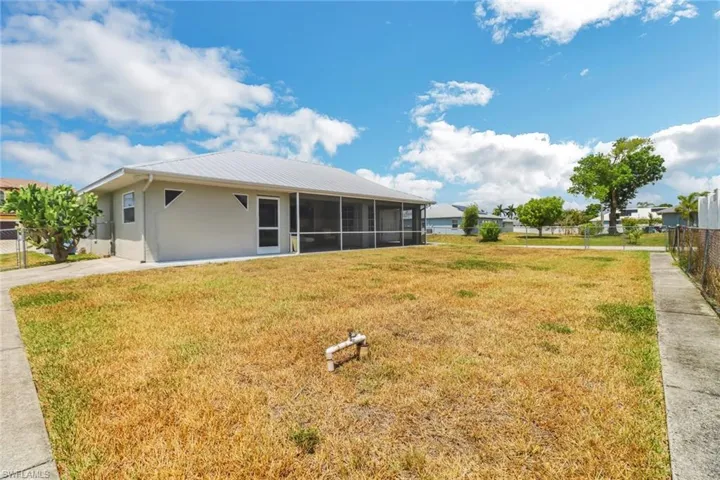 124 SE 6th  ST, Cape Coral, FL 33990