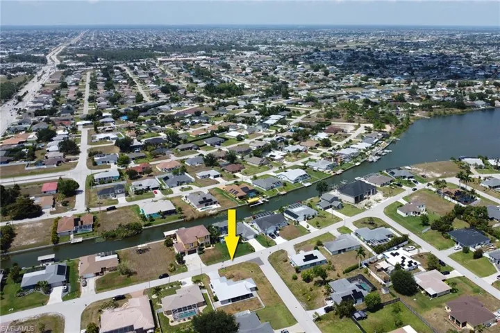 124 SE 6th  ST, Cape Coral, FL 33990