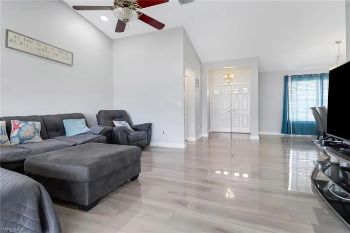 124 SE 6th  ST, Cape Coral, FL 33990