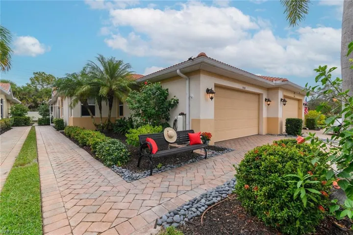13418  Kent  ST, Naples, FL 34109