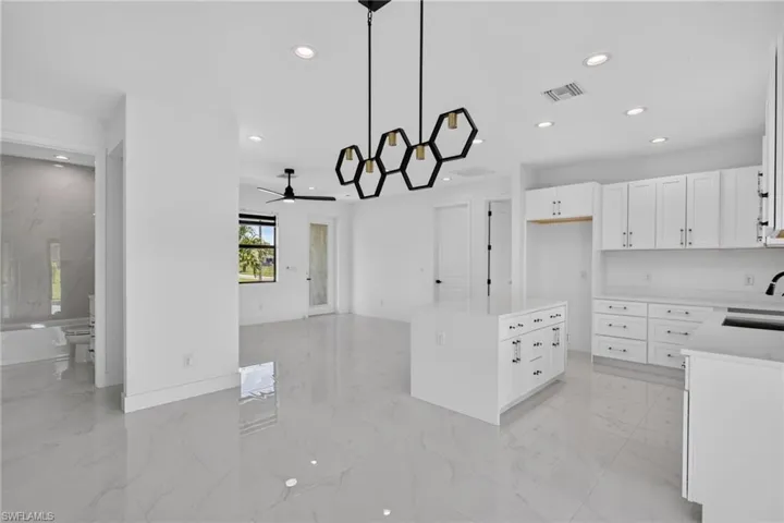 3013 39th St Sw, Lehigh Acres, Florida 33976