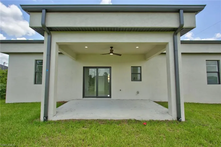 3013 39th St Sw, Lehigh Acres, Florida 33976