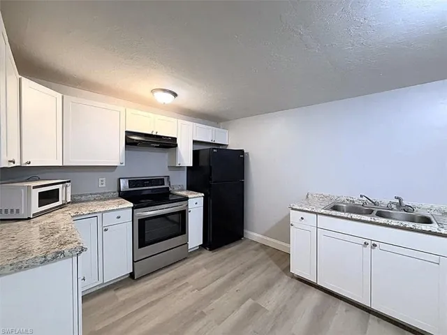 2117 Mitchell Ct F, Fort Myers, Florida 33916