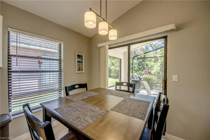 Eat-in Kitchen