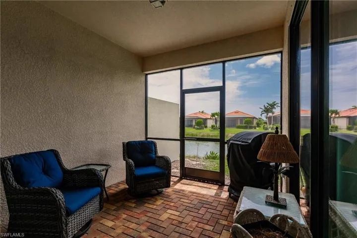 1403  Oceania S DR, Naples, FL 34113