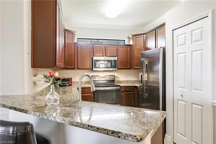 1403  Oceania S DR, Naples, FL 34113