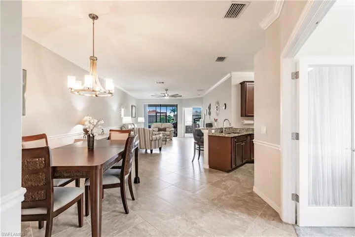 1403  Oceania S DR, Naples, FL 34113