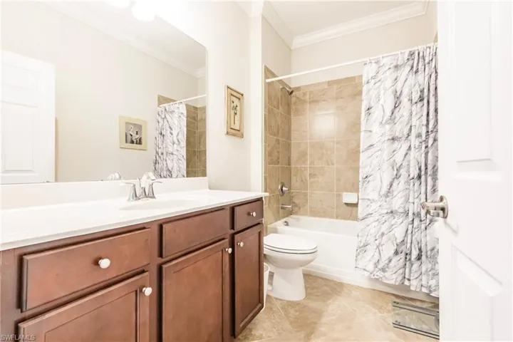 1403  Oceania S DR, Naples, FL 34113