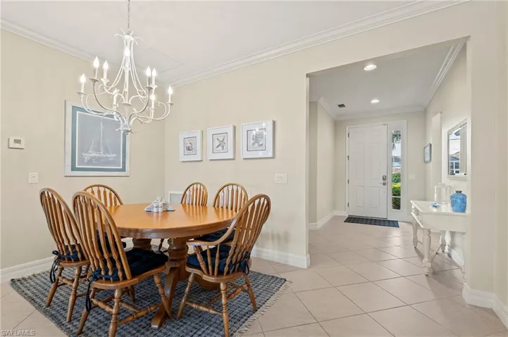 28196 Jewel Fish Ln Bonita Springs FL 34135 -- Open dining area