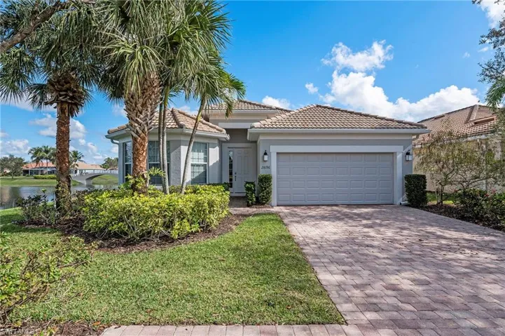 28196 Jewel Fish Ln Bonita Springs FL 34135 - Hammerhead corner location with oversized lot and wrap around water views